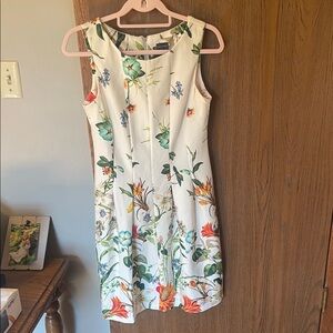 Gabby Skye White Floral Midi Dress